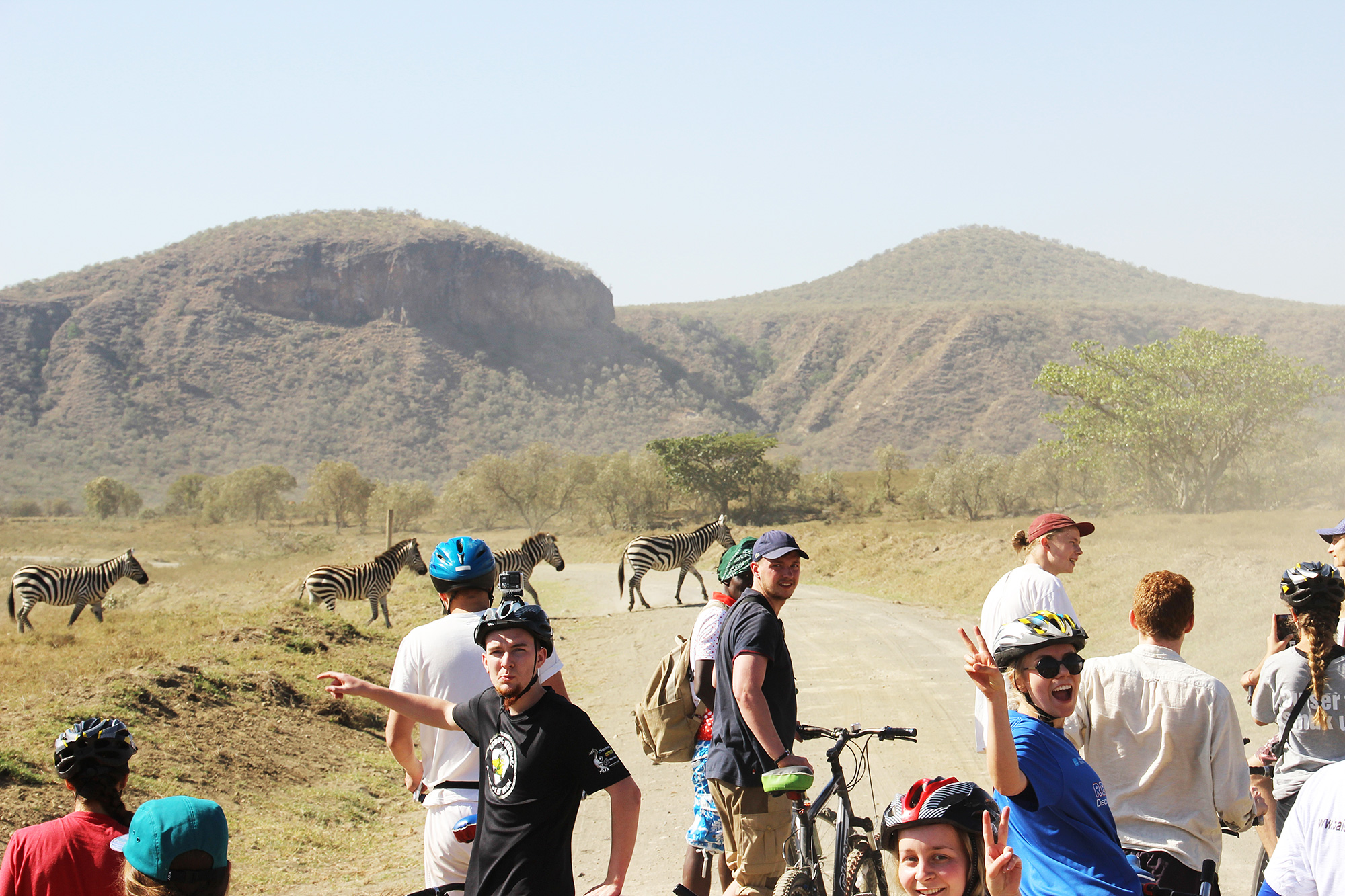 En del af turen til Kenya rummer en cykel- og vandretur i Hells Gate med vilde dyr omkring os (dog ikke løver :)
